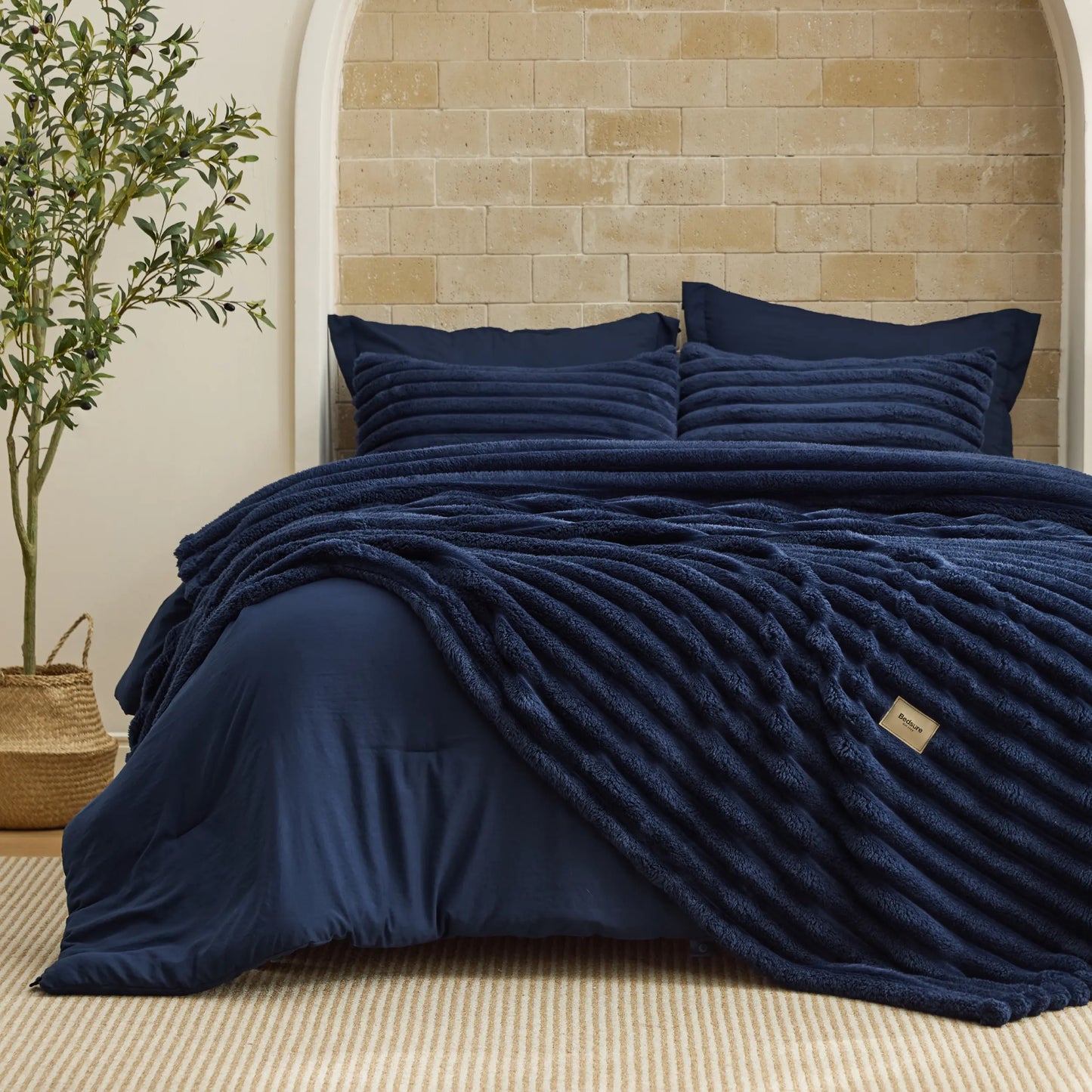 6‑Piece 2‑in‑1 All‑Season Comforter Set with Detachable Fluffy Blanket